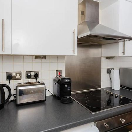 Vivid 2 Bedroom Apartment in Central Londen Buitenkant foto
