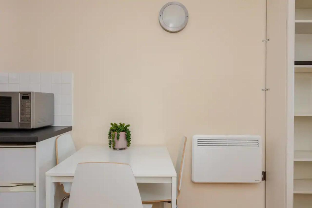 Vivid 2 Bedroom Apartment in Central Londen Buitenkant foto